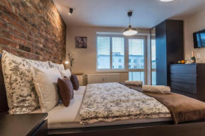 Amos Apartment